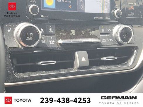 Certified 2020 Toyota Highlander XLE FWD image 32