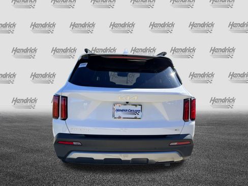 Used 2023 Kia Sorento SX Prestige image 8