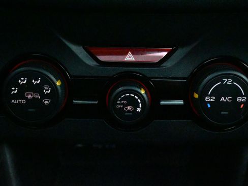 Used 2023 Subaru Forester Premium image 38