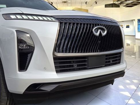 New 2026 INFINITI QX80 Autograph AWD/4WD image 2