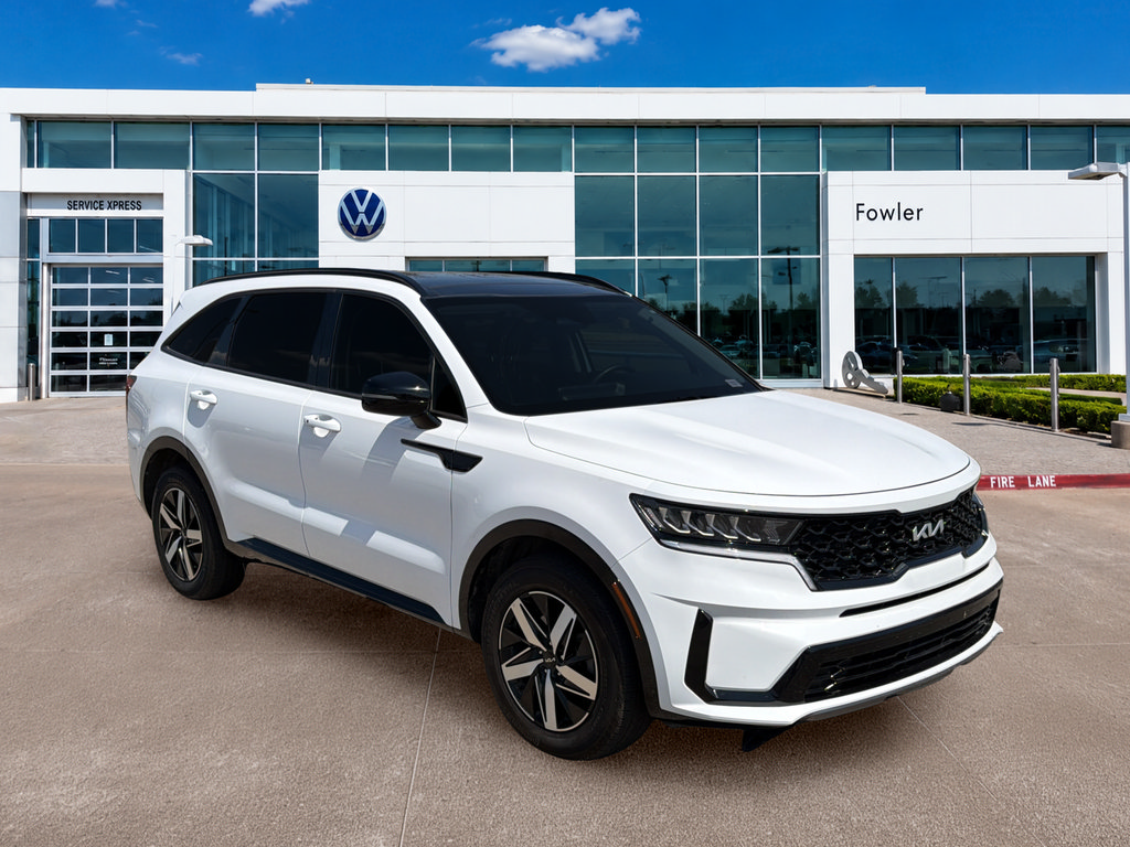 Used 2022 Kia Sorento S w/ Panoramic Sunroof Package FWD image 3