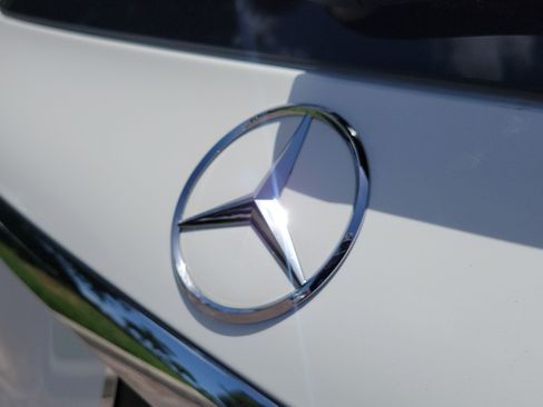 Used 2024 Mercedes-Benz GLS 450 4MATIC image 34