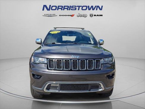 Certified 2019 Jeep Grand Cherokee Limited AWD/4WD image 2