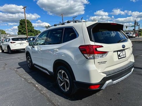 Used 2022 Subaru Forester Touring w/ Popular Package #3 AWD/4WD image 6