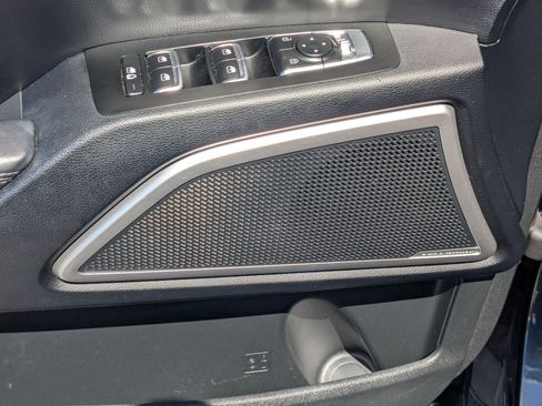 Used 2022 Kia Telluride S AWD/4WD image 15