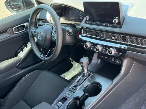 Used 2022 Honda Civic LX image 9