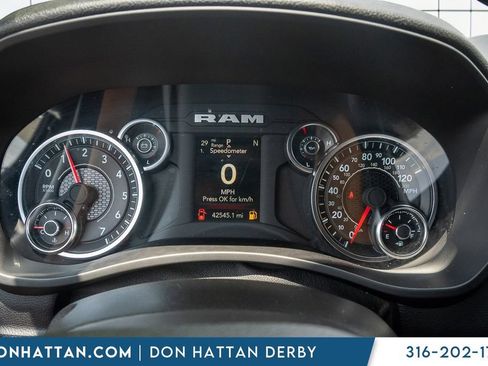 Used 2024 RAM 2500 Big Horn AWD/4WD image 8