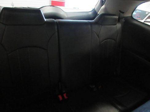 Used 2016 Buick Enclave Leather AWD/4WD image 32
