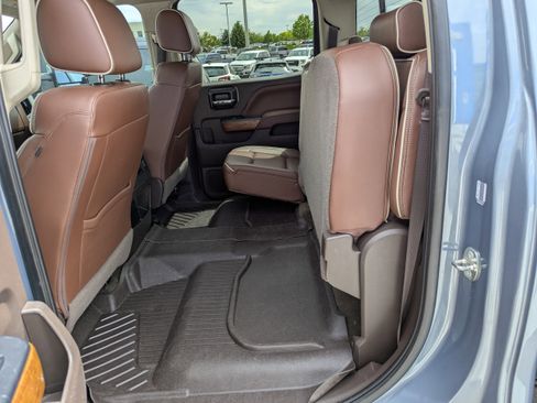 Used 2016 Chevrolet Silverado 2500 High Country w/ High Country Premium Package AWD/4WD image 32