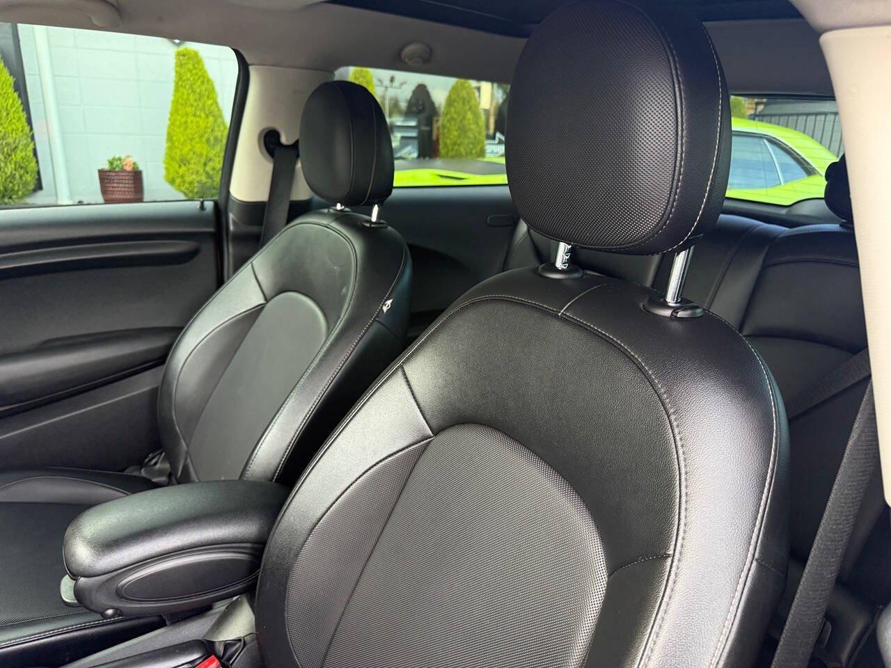 Used 2014 MINI Cooper 2-Door Hardtop FWD image 13