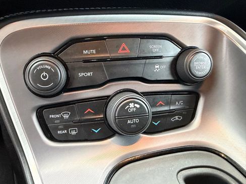 Certified 2022 Dodge Challenger SXT w/ Blacktop Package image 23