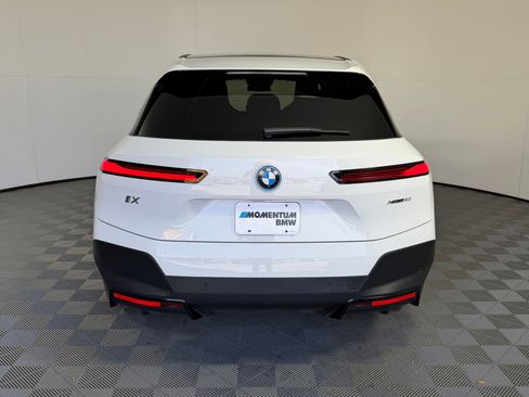 Certified 2022 BMW iX xDrive50 w/ Convenience Package image 10