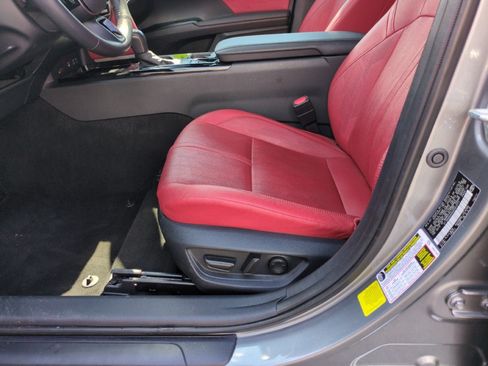 Used 2025 Toyota Camry XSE FWD image 13