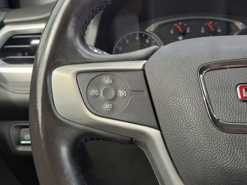 Used 2018 GMC Acadia SLT image 16