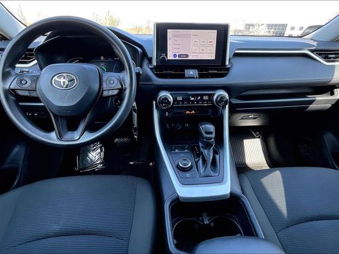 Used 2023 Toyota RAV4 LE image 14
