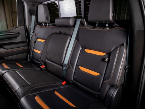 Used 2023 GMC Sierra 1500 AT4 w/ AT4 Preferred Package image 21