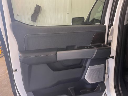 Used 2022 Ford F150 Lariat w/ Equipment Group 502A High image 22