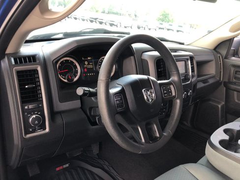 Used 2018 RAM 1500 Express w/ Express Value Package AWD/4WD image 15