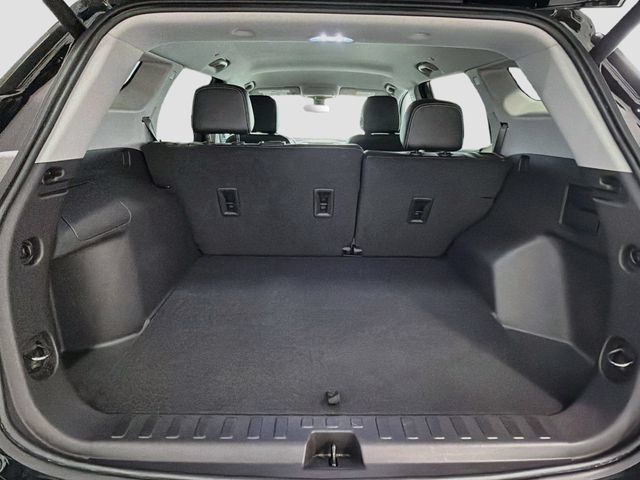 Used 2024 GMC Terrain SLT FWD image 23