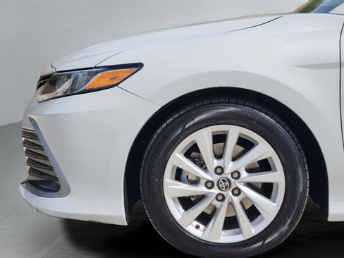 Used 2023 Toyota Camry LE image 10