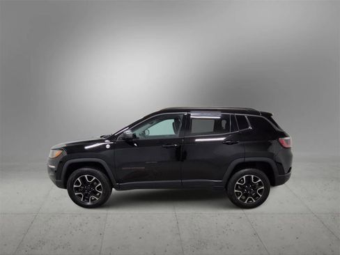 Used 2020 Jeep Compass Trailhawk image 5