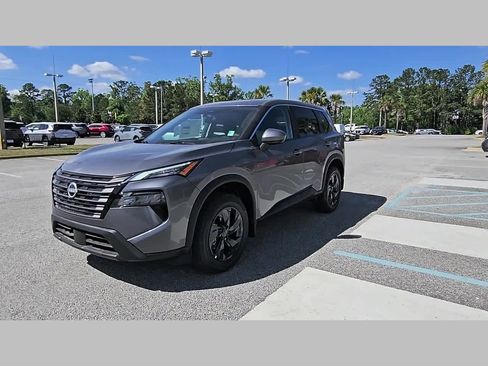New 2026 Nissan Rogue SV FWD image 21