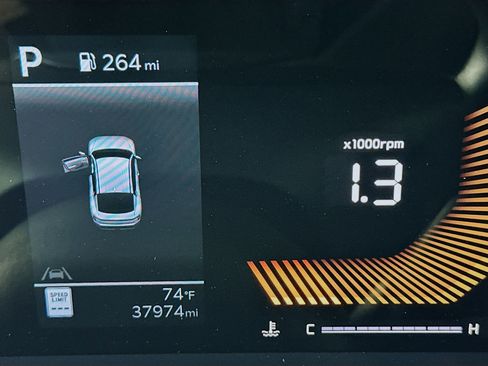 Used 2025 Kia K4 LXS image 19