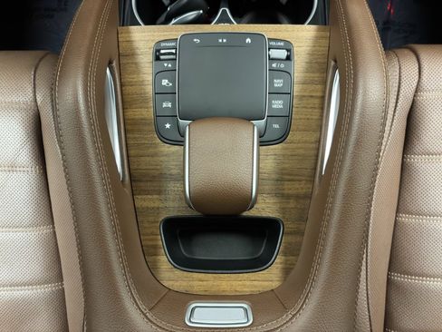 Used 2024 Mercedes-Benz GLE 450 4MATIC image 28