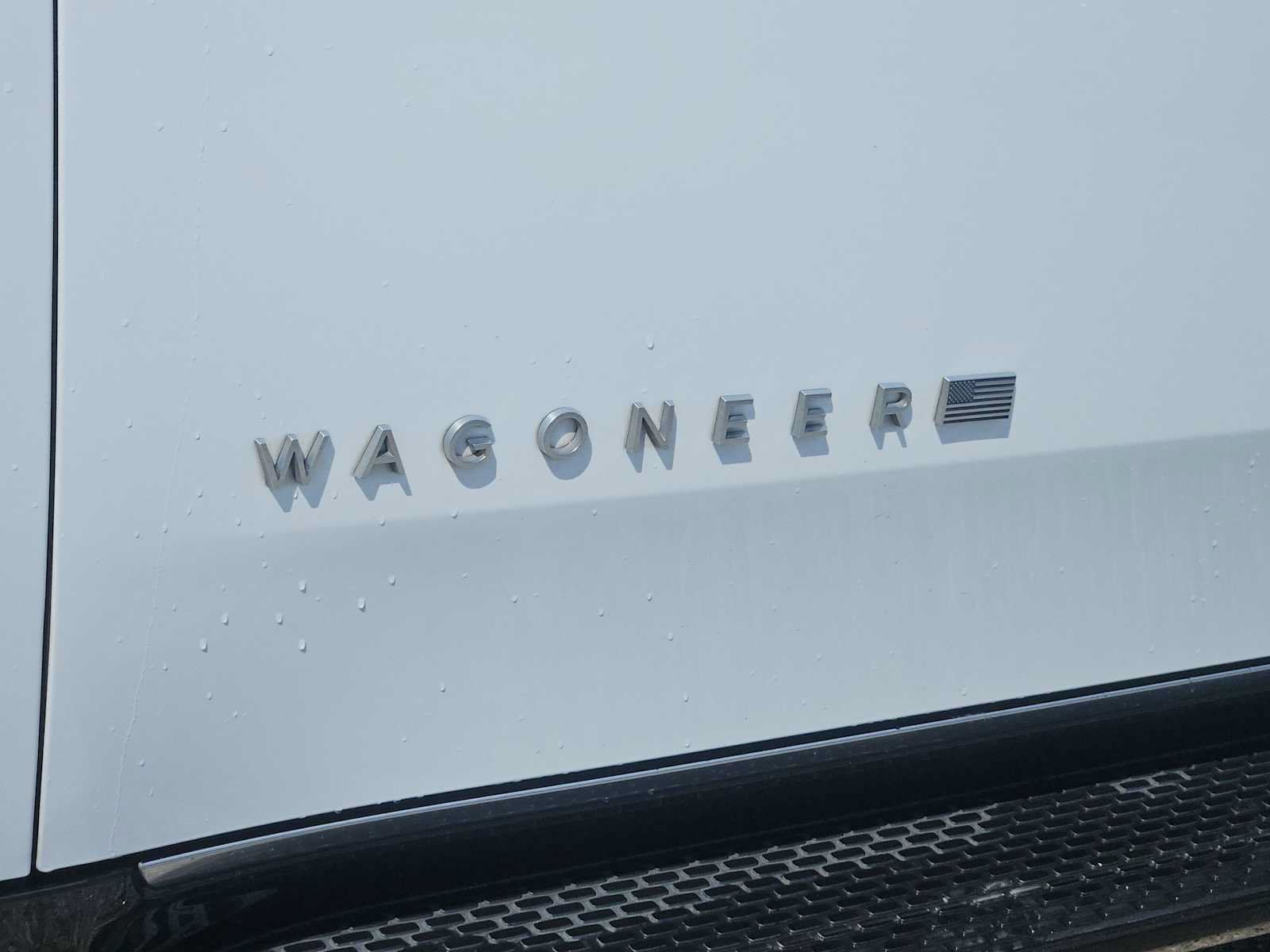 Used 2024 Jeep Wagoneer L Series II w/ Flexible Seating Group RWD image 11