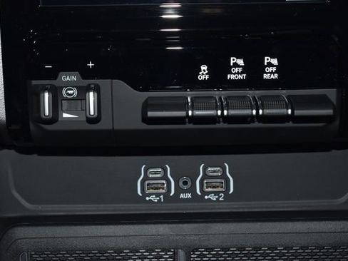 New 2026 RAM 1500 Laramie w/ Sport Appearance Package image 17