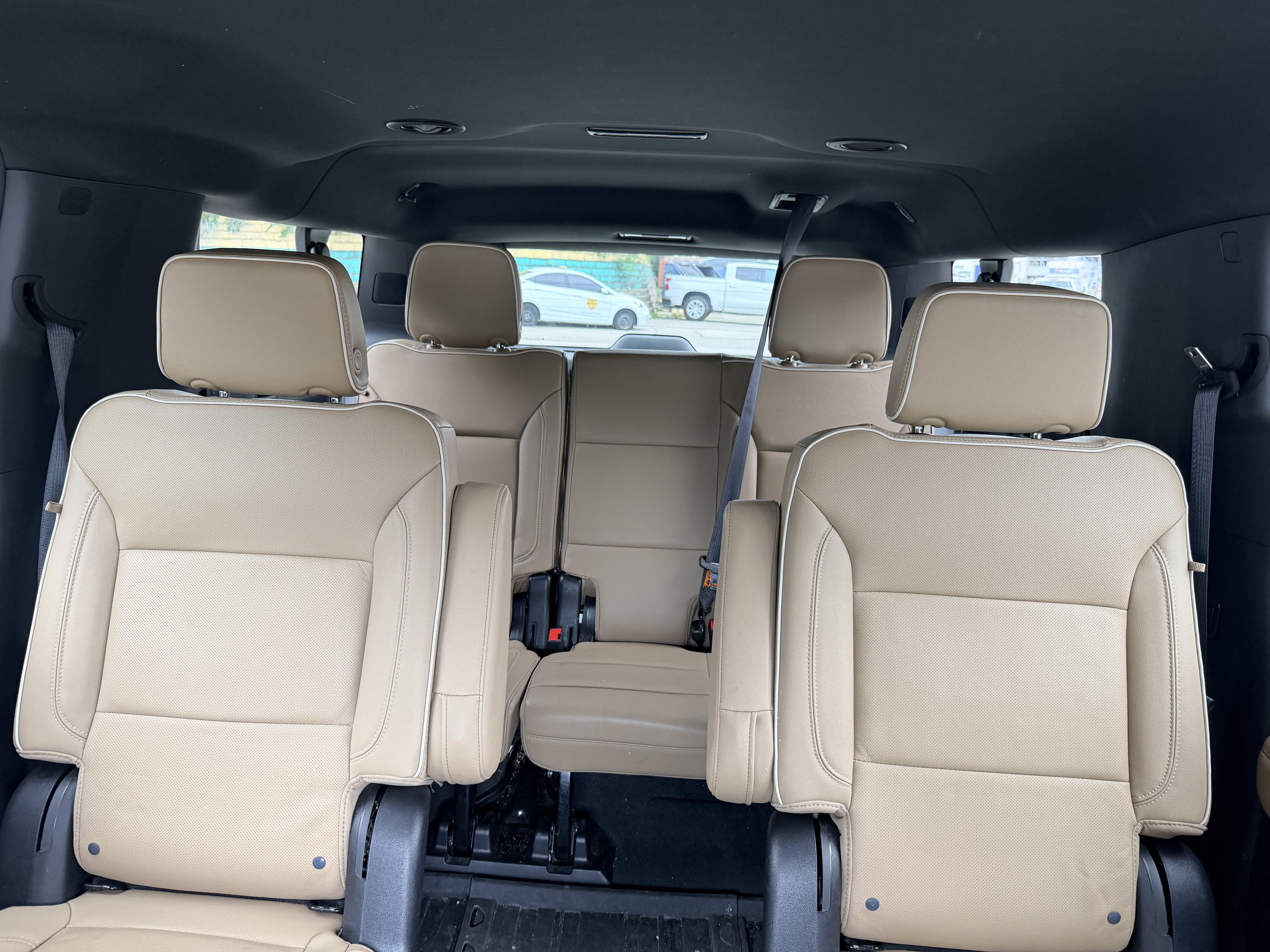 Used 2024 Chevrolet Suburban Premier AWD/4WD image 13