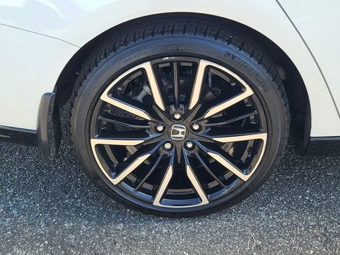 Used 2024 Honda Accord Touring image 27