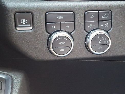 Used 2024 GMC Sierra 1500 Elevation w/ Elevation Premium Package AWD/4WD image 27