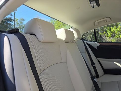 New 2025 Lexus ES 350 w/ Premium Package image 14