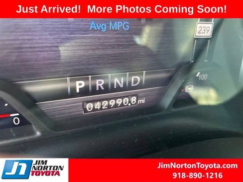 Used 2021 RAM 2500 Big Horn w/ Level 2 Equipment Group AWD/4WD image 7
