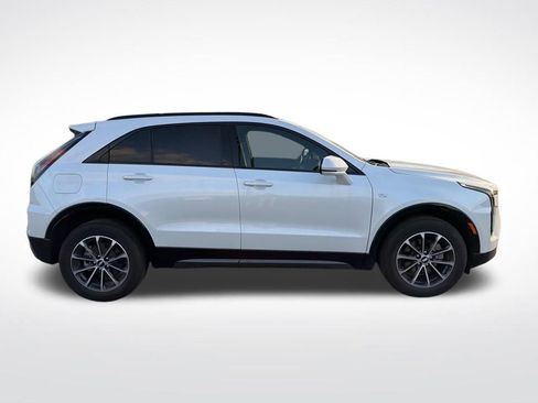 Used 2024 Cadillac XT4 Sport w/ Cold Weather Package image 10