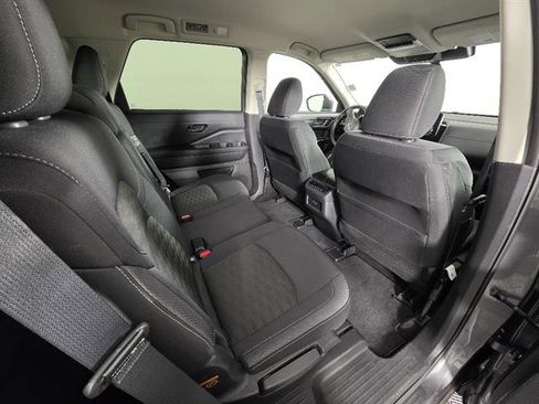 Used 2024 Nissan Pathfinder SV image 20