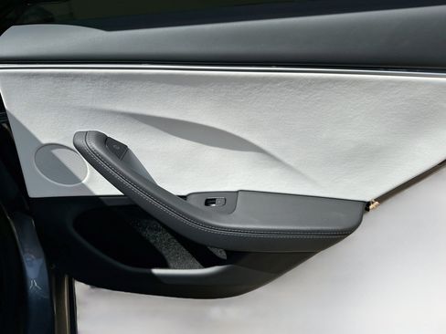 Used 2025 Tesla Model 3 Performance AWD/4WD image 30