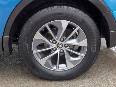Used 2016 Toyota RAV4 XLE image 14