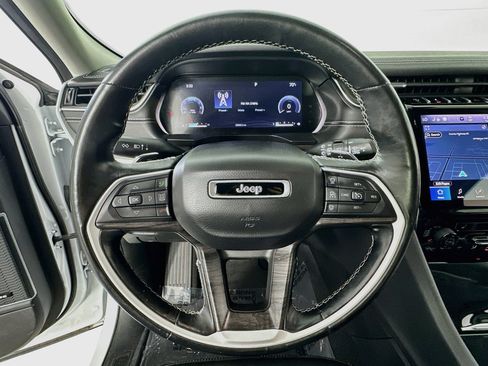 Used 2021 Jeep Grand Cherokee L Limited RWD image 11