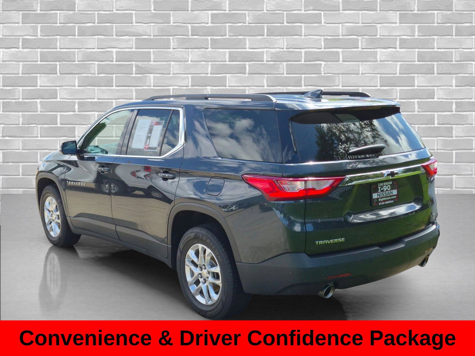 Used 2020 Chevrolet Traverse LT FWD image 11