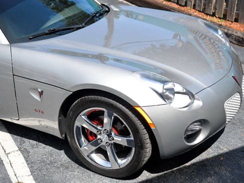 Used 2007 Pontiac Solstice Convertible w/ Premium Package RWD image 32
