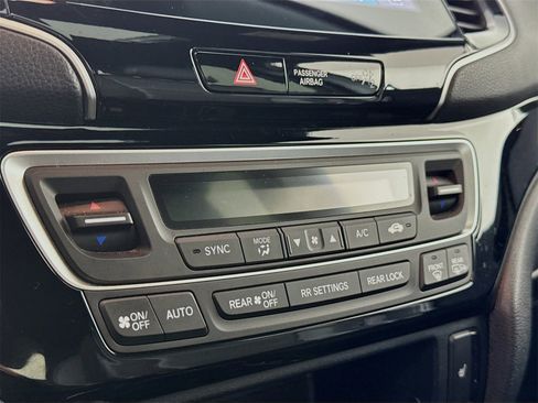 Used 2020 Honda Passport Touring image 11