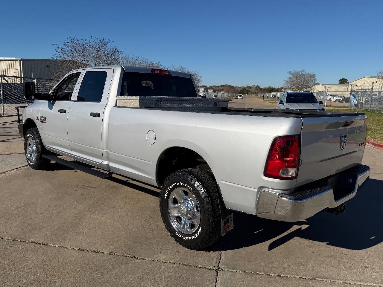 Used 2016 RAM 3500 Tradesman w/ Chrome Appearance Group AWD/4WD image 19