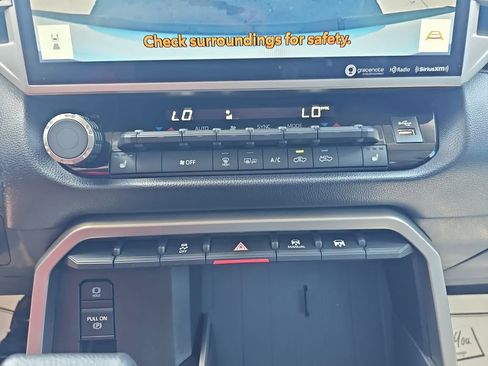 Used 2022 Toyota Tundra SR5 w/ SR5 Premium Package AWD/4WD image 27