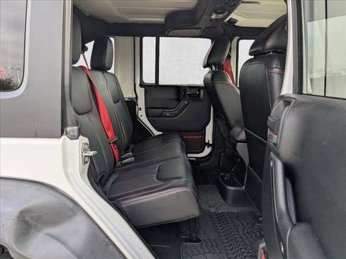 Used 2017 Jeep Wrangler Unlimited Rubicon image 21