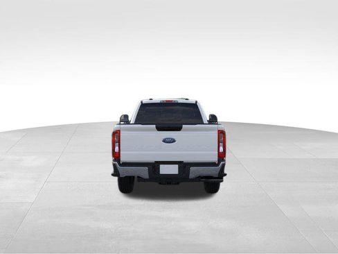New 2025 Ford F250 XLT image 8