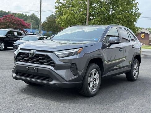 Used 2023 Toyota RAV4 XLE w/ Convenience Package FWD image 25