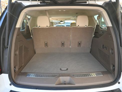 Used 2022 GMC Yukon XL Denali w/ Max Trailering Package image 14