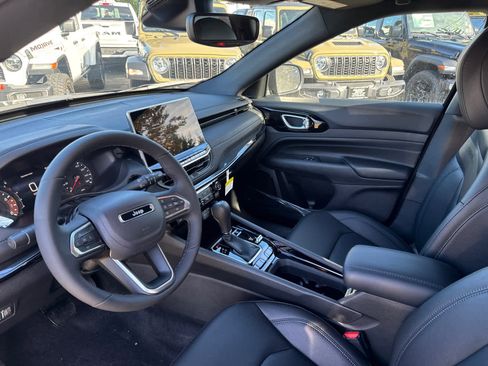 New 2026 Jeep Compass Limited image 12
